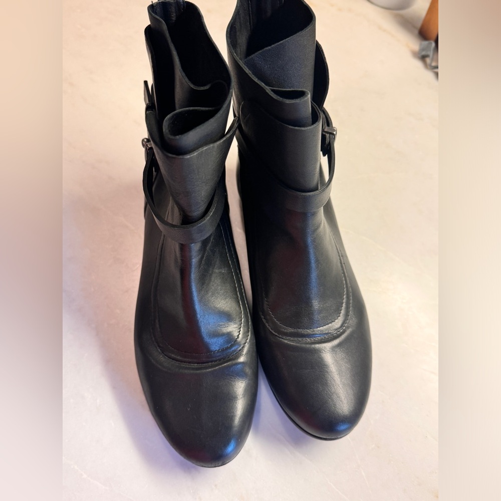 Belle Sigerson Morrison soft leather black booties size 6